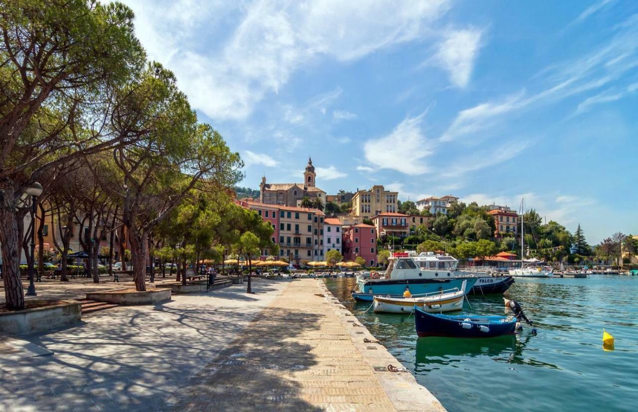 Appartamento L'Onda - 1 Via Provinciale เฟสซาโน ภายนอก รูปภาพ